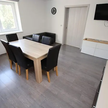 U Trojmezi Apartment *